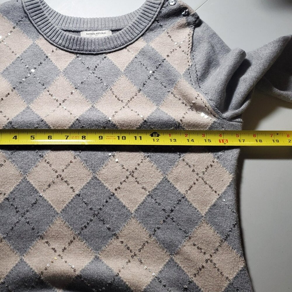 Banana Republic argyle sweater with Sequin Size Medium - Picture 9 of 16
